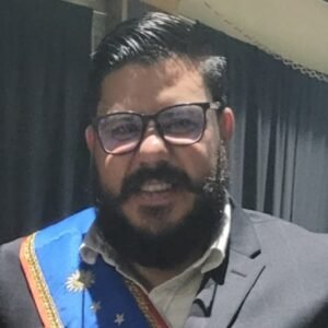 Loztor Raúl Lozano Torua